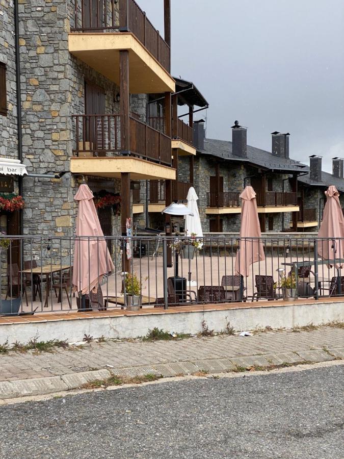 阿尔普Panoramic Residencia Pista Llarga公寓 外观 照片